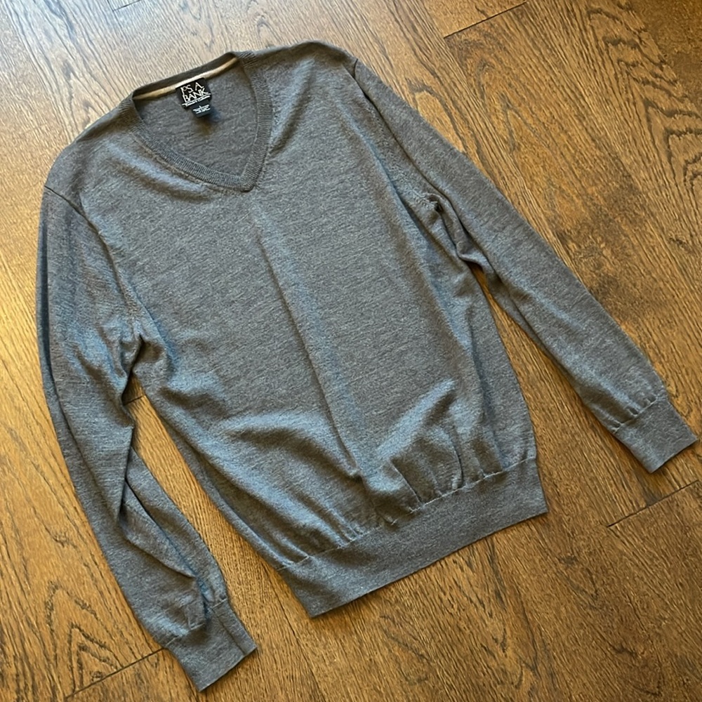Men’s Grey V Neck 100% Wool Sweater